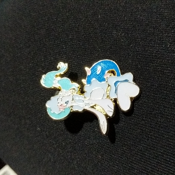 Pokemon Official Pin - Picture 3 of 3